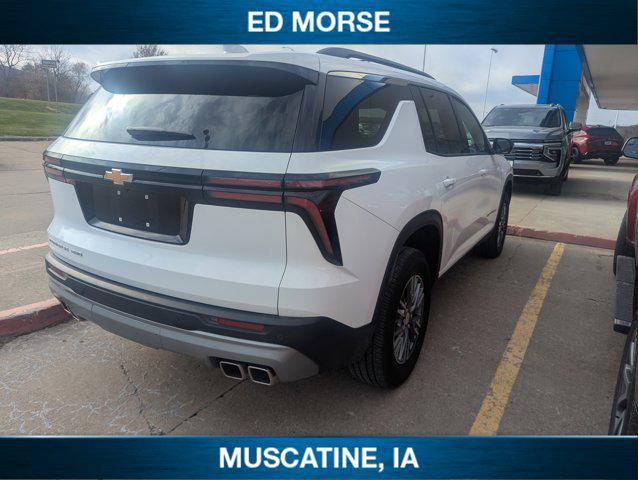 used 2025 Chevrolet Traverse car, priced at $37,990