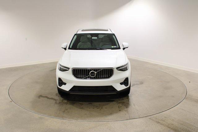 new 2025 Volvo XC40 car, priced at $51,550