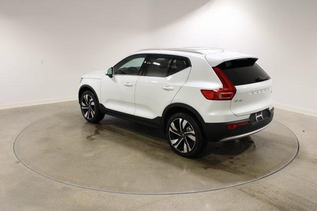 new 2025 Volvo XC40 car, priced at $51,550