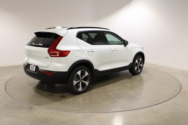 new 2025 Volvo XC40 car, priced at $48,315