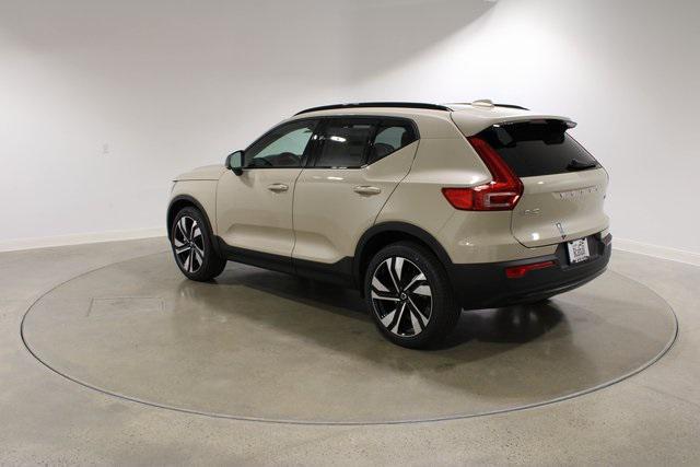 new 2025 Volvo XC40 car, priced at $51,040