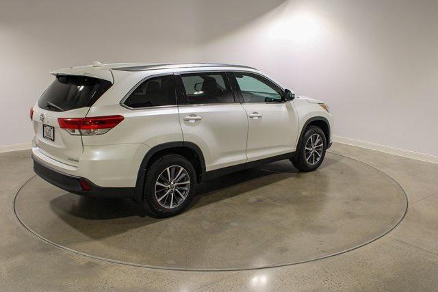 used 2019 Toyota Highlander car, priced at $25,979