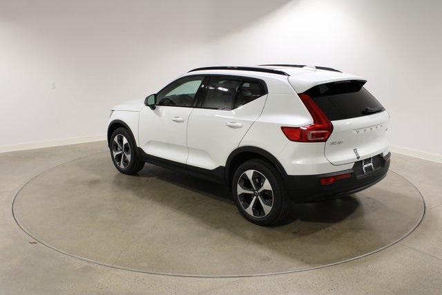 new 2025 Volvo XC40 car, priced at $48,100