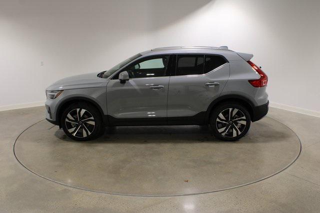 new 2025 Volvo XC40 car, priced at $51,550