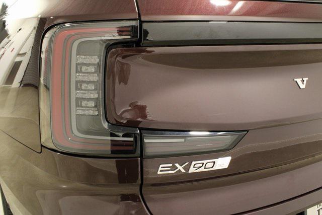 new 2025 Volvo EX90 car, priced at $95,140