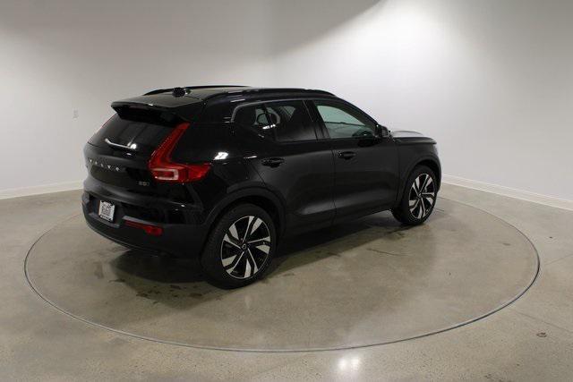 new 2025 Volvo XC40 car, priced at $51,550