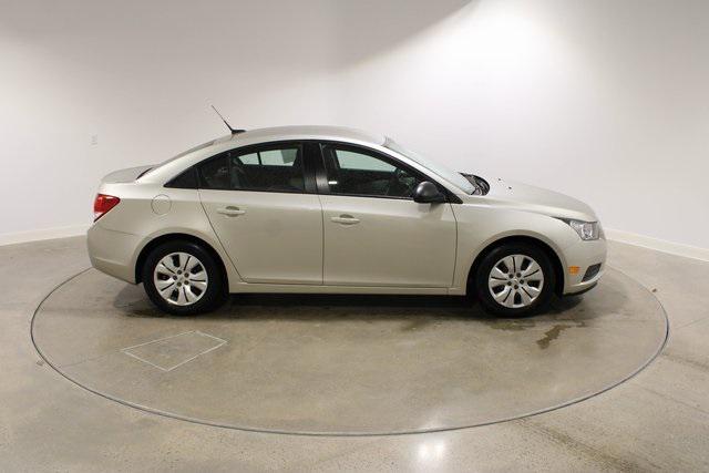 used 2014 Chevrolet Cruze car, priced at $8,499