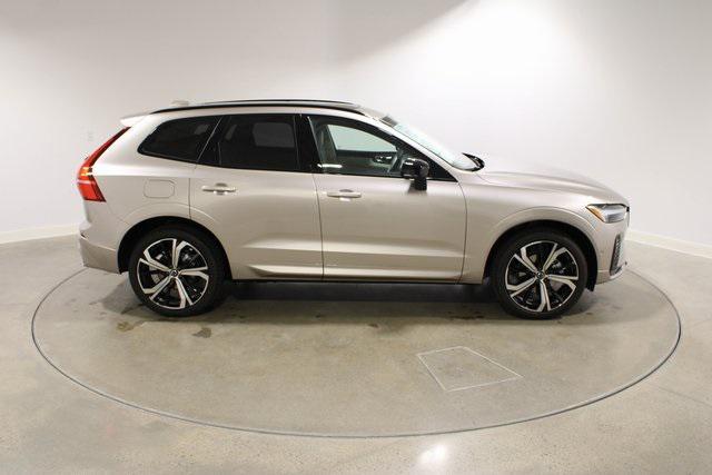 new 2025 Volvo XC60 car, priced at $60,250