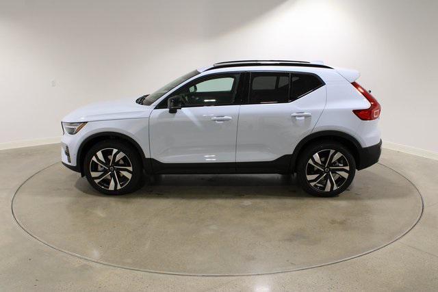 new 2025 Volvo XC40 car, priced at $51,550