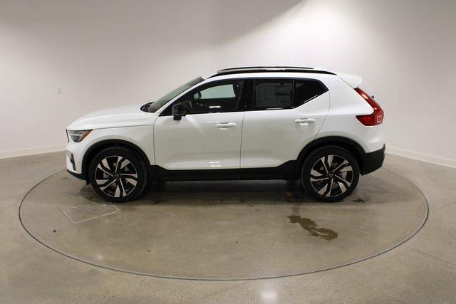 new 2025 Volvo XC40 car, priced at $49,575