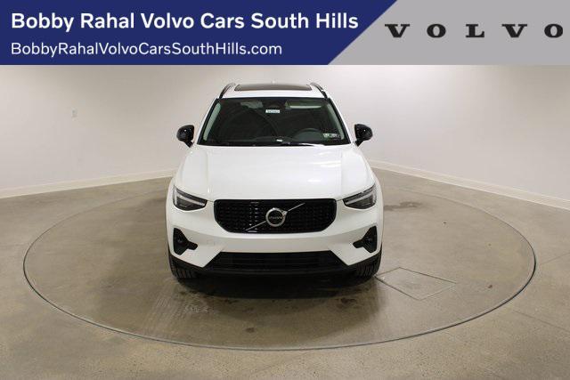 new 2025 Volvo XC40 car, priced at $49,575