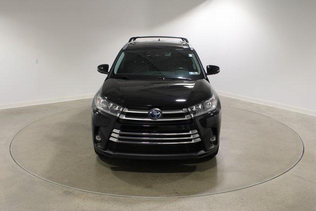 used 2019 Toyota Highlander Hybrid car, priced at $31,593