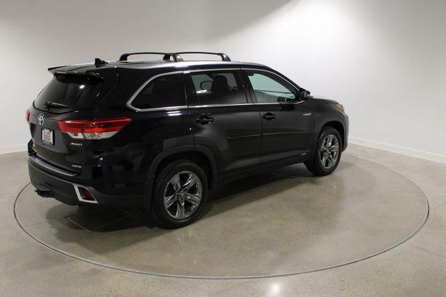 used 2019 Toyota Highlander Hybrid car, priced at $31,593