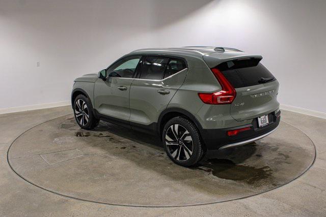 new 2025 Volvo XC40 car, priced at $51,565