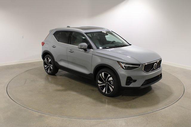 new 2025 Volvo XC40 car, priced at $49,790