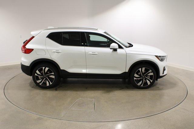 new 2025 Volvo XC40 car, priced at $49,790