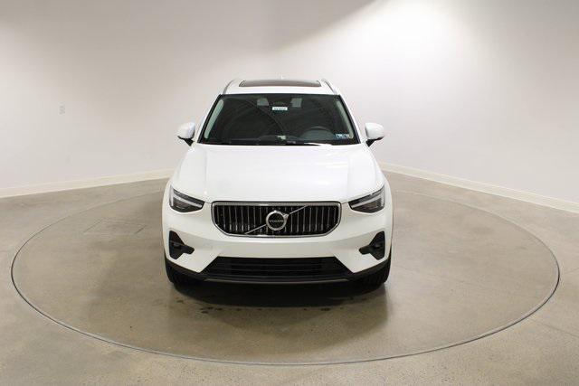 new 2025 Volvo XC40 car, priced at $49,790