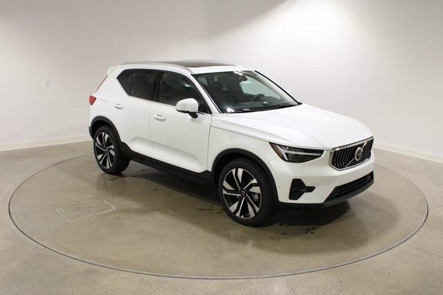 new 2025 Volvo XC40 car, priced at $49,790