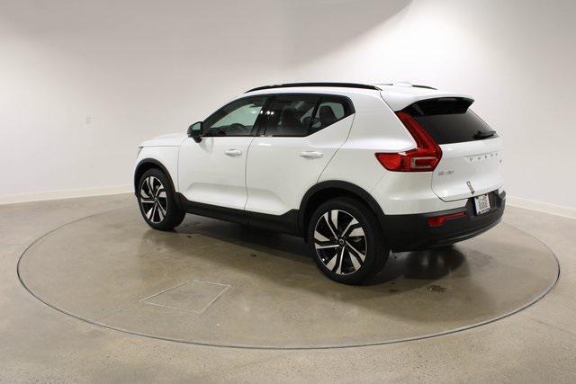 new 2025 Volvo XC40 car, priced at $51,550