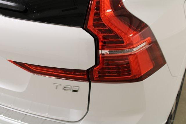 new 2025 Volvo XC60 Plug-In Hybrid car, priced at $66,235