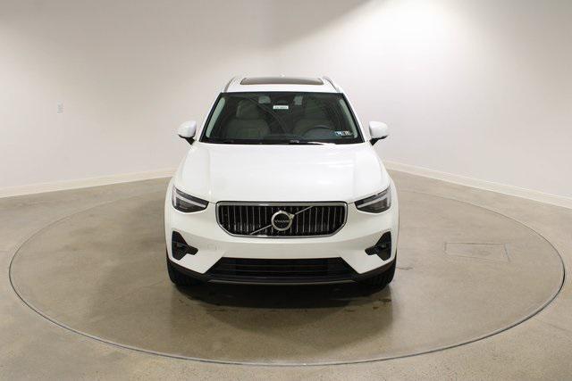 new 2025 Volvo XC40 car, priced at $49,790