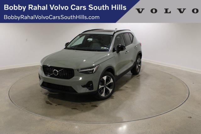 new 2025 Volvo XC40 car, priced at $47,145