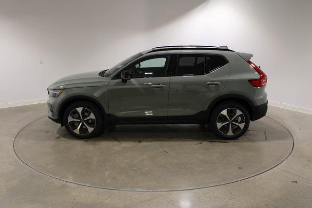 new 2025 Volvo XC40 car, priced at $47,145