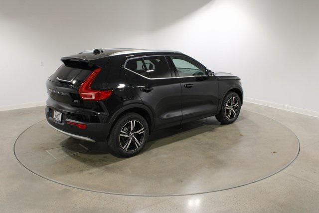 new 2025 Volvo XC40 car, priced at $43,350