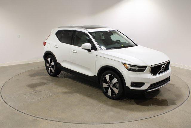 used 2022 Volvo XC40 car, priced at $30,498