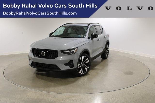 new 2025 Volvo XC40 car, priced at $51,040