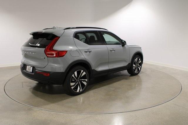 new 2025 Volvo XC40 car, priced at $51,040