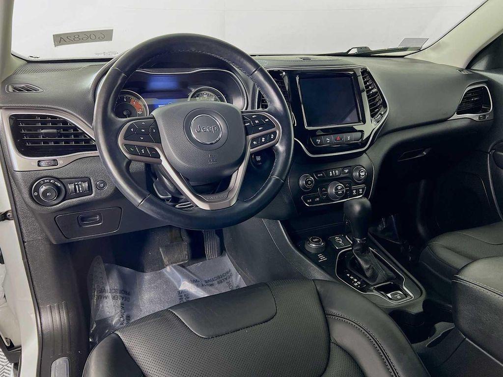 used 2021 Jeep Cherokee car, priced at $22,991