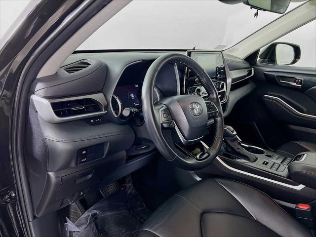 used 2021 Toyota Highlander car, priced at $34,991