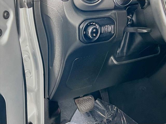 used 2022 Jeep Gladiator car, priced at $35,491