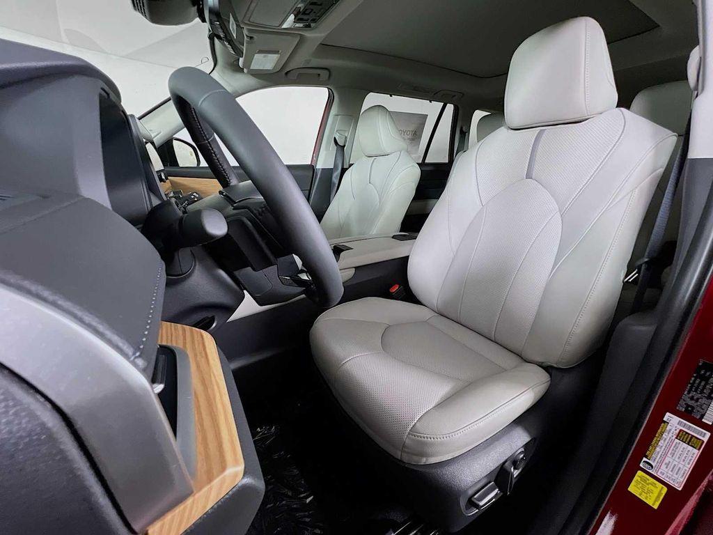 new 2026 Toyota Grand Highlander car, priced at $58,043