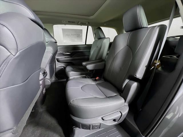 new 2025 Toyota Grand Highlander car, priced at $52,763