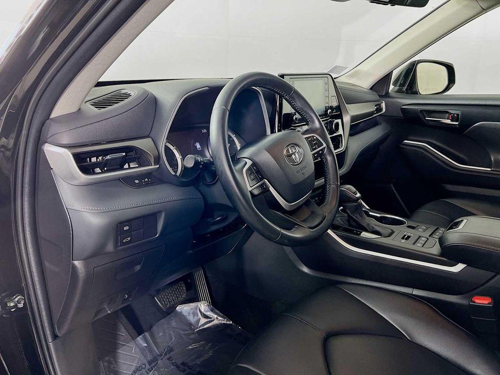 used 2022 Toyota Highlander car, priced at $37,991