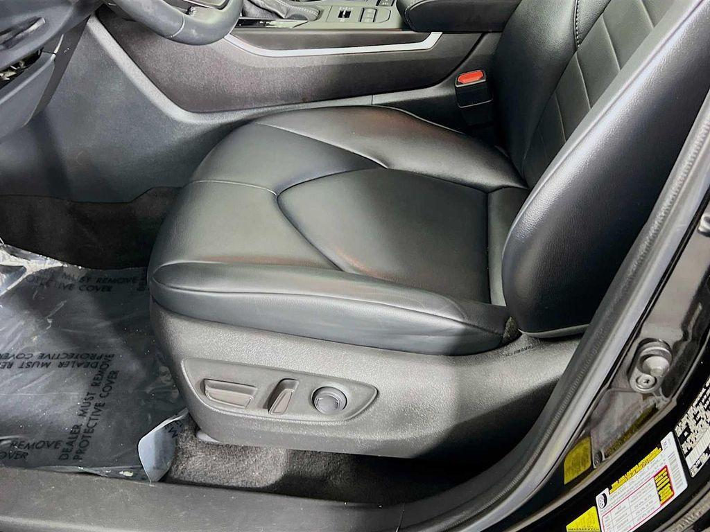 used 2022 Toyota Highlander car, priced at $37,991