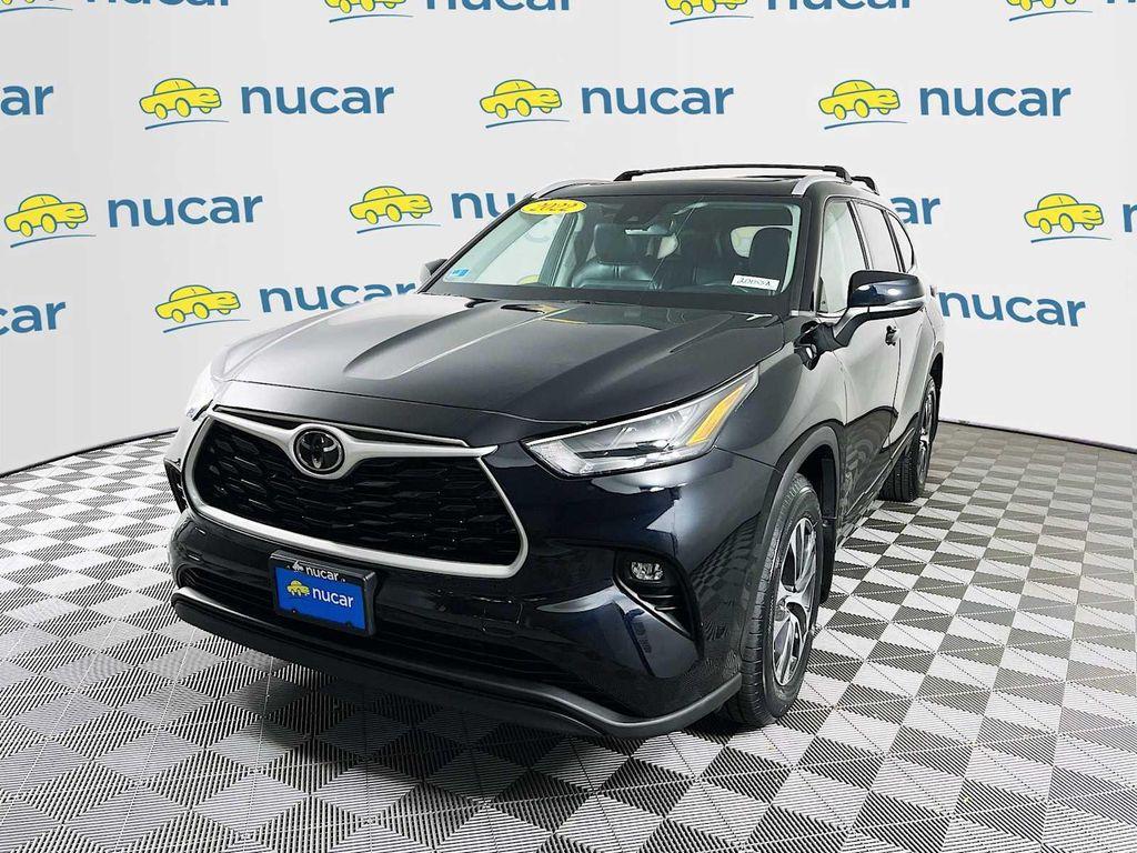 used 2022 Toyota Highlander car, priced at $37,991