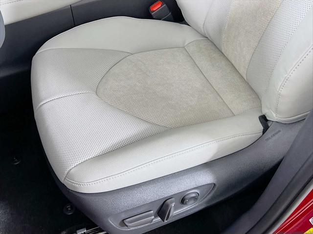 new 2025 Toyota Grand Highlander Hybrid car, priced at $63,646