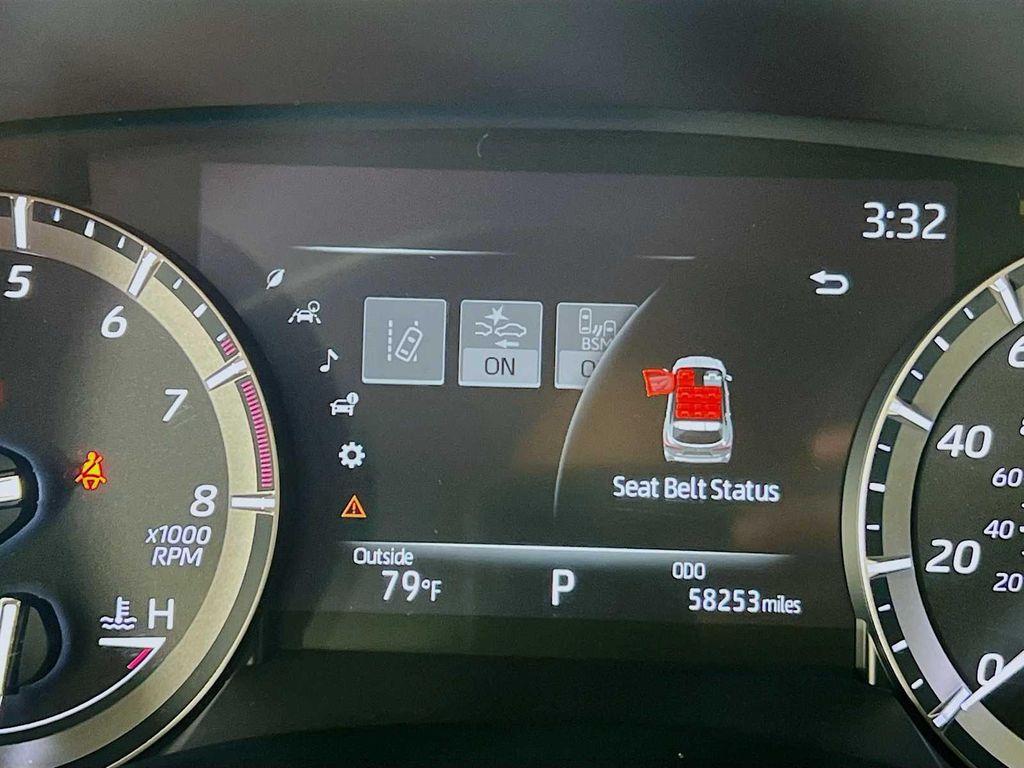used 2020 Toyota Highlander car, priced at $32,040