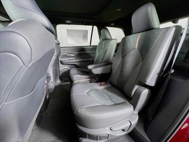 new 2025 Toyota Grand Highlander Hybrid car, priced at $61,183