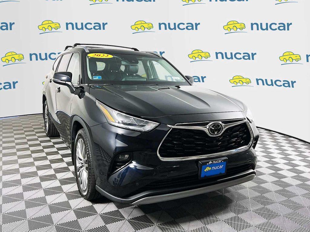 used 2022 Toyota Highlander car, priced at $37,991
