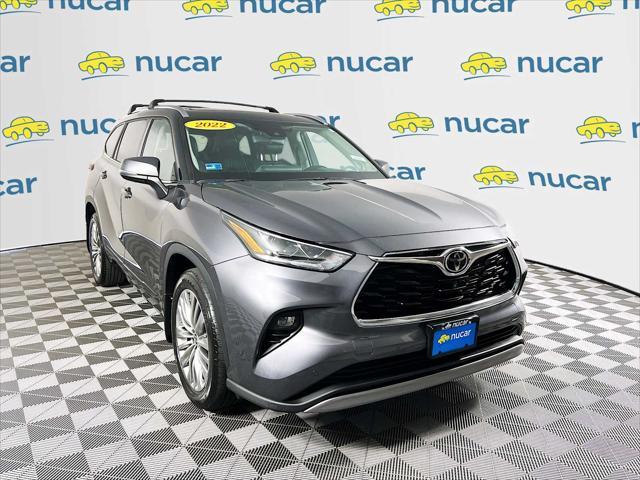 used 2022 Toyota Highlander car, priced at $45,491