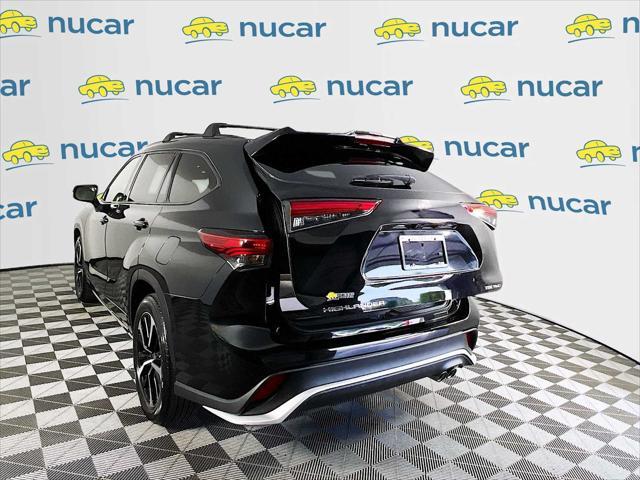 used 2022 Toyota Highlander car, priced at $42,991