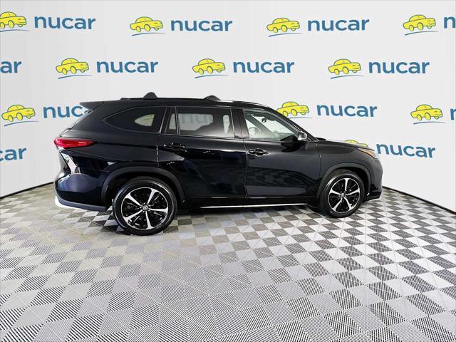 used 2022 Toyota Highlander car, priced at $42,991