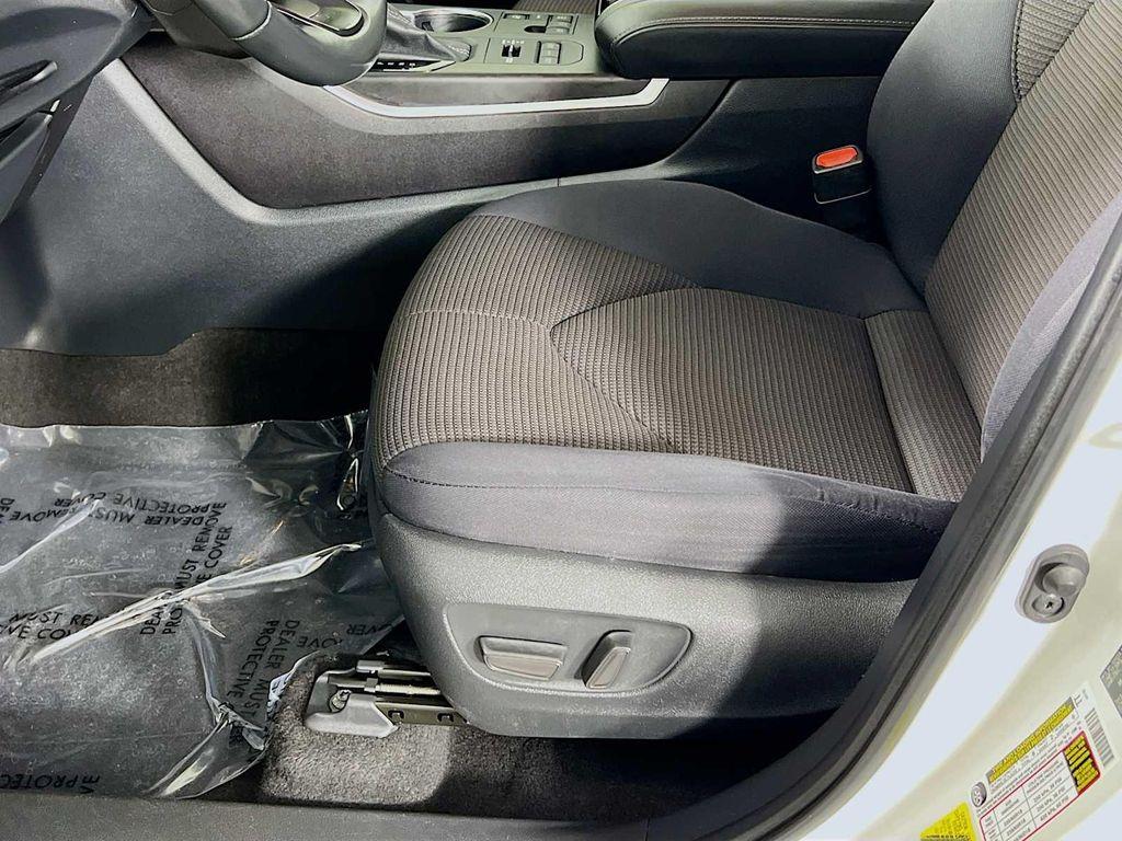 used 2023 Toyota Highlander car, priced at $29,991