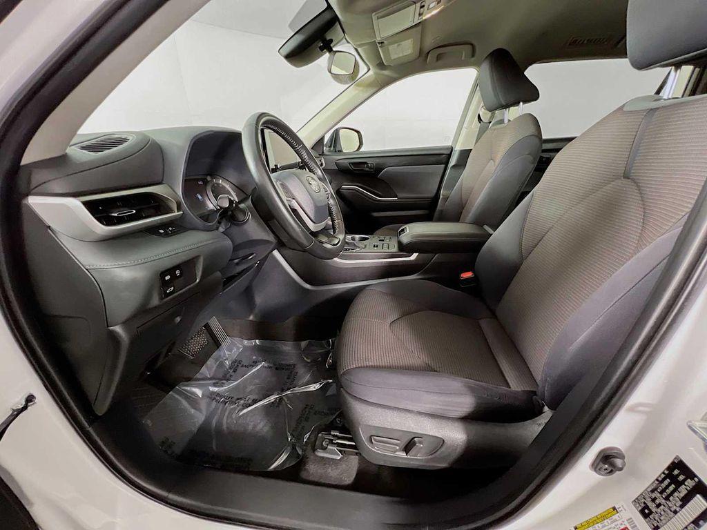 used 2023 Toyota Highlander car, priced at $29,991