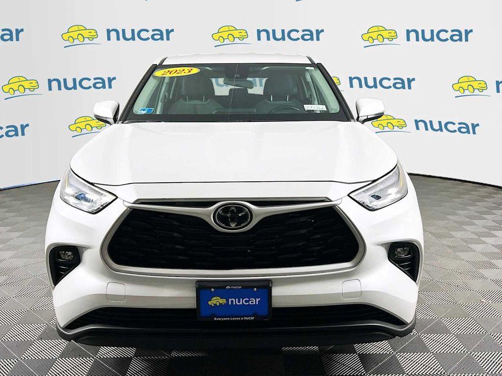 used 2023 Toyota Highlander car, priced at $29,991