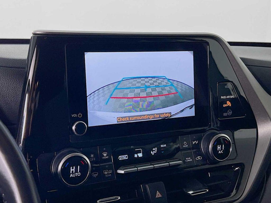 used 2023 Toyota Highlander car, priced at $29,991